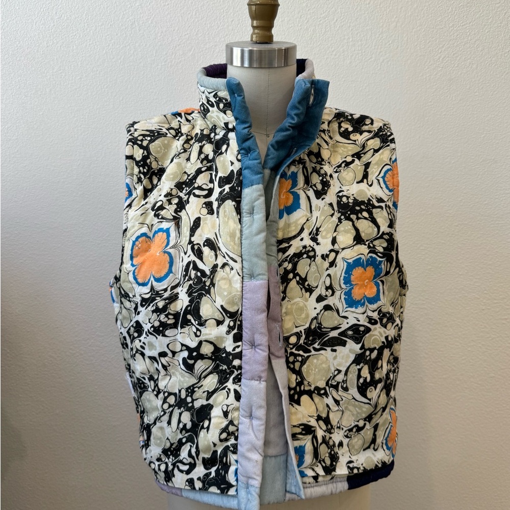 Urban Outfitters UO  Kimchi Blue Reversible Quilted Vest